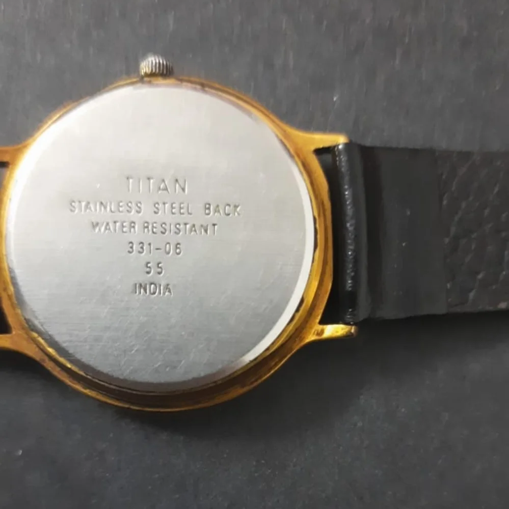 Titan vintage mens watch - Picture 5 of 9